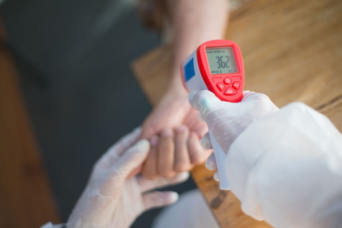Fièvre chez l'adulte et l'enfant : quand et comment la faire baisser