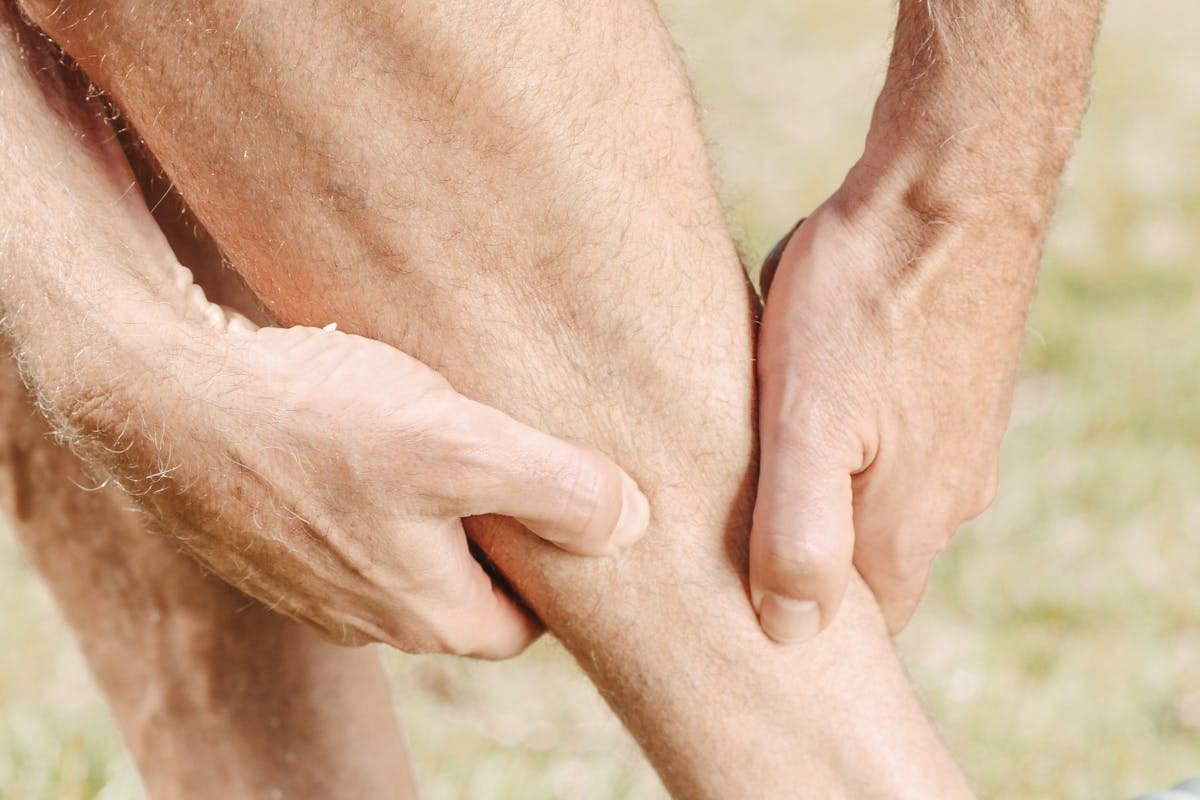 Crampes musculaires par la chaleur : magnésium, potassium et hydratation